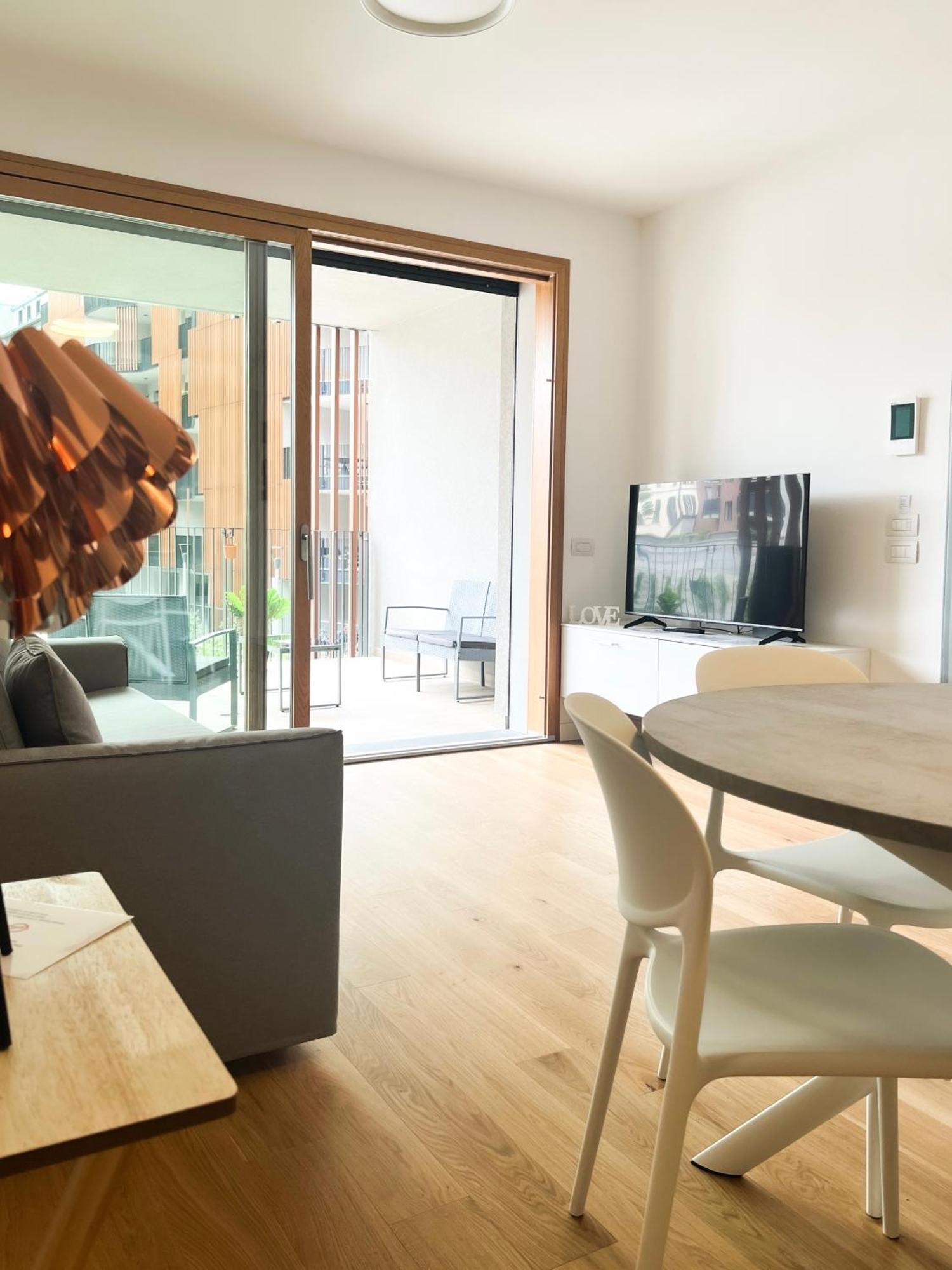 Comecasa Modern Terraced & Palestra Apartment Милан Экстерьер фото