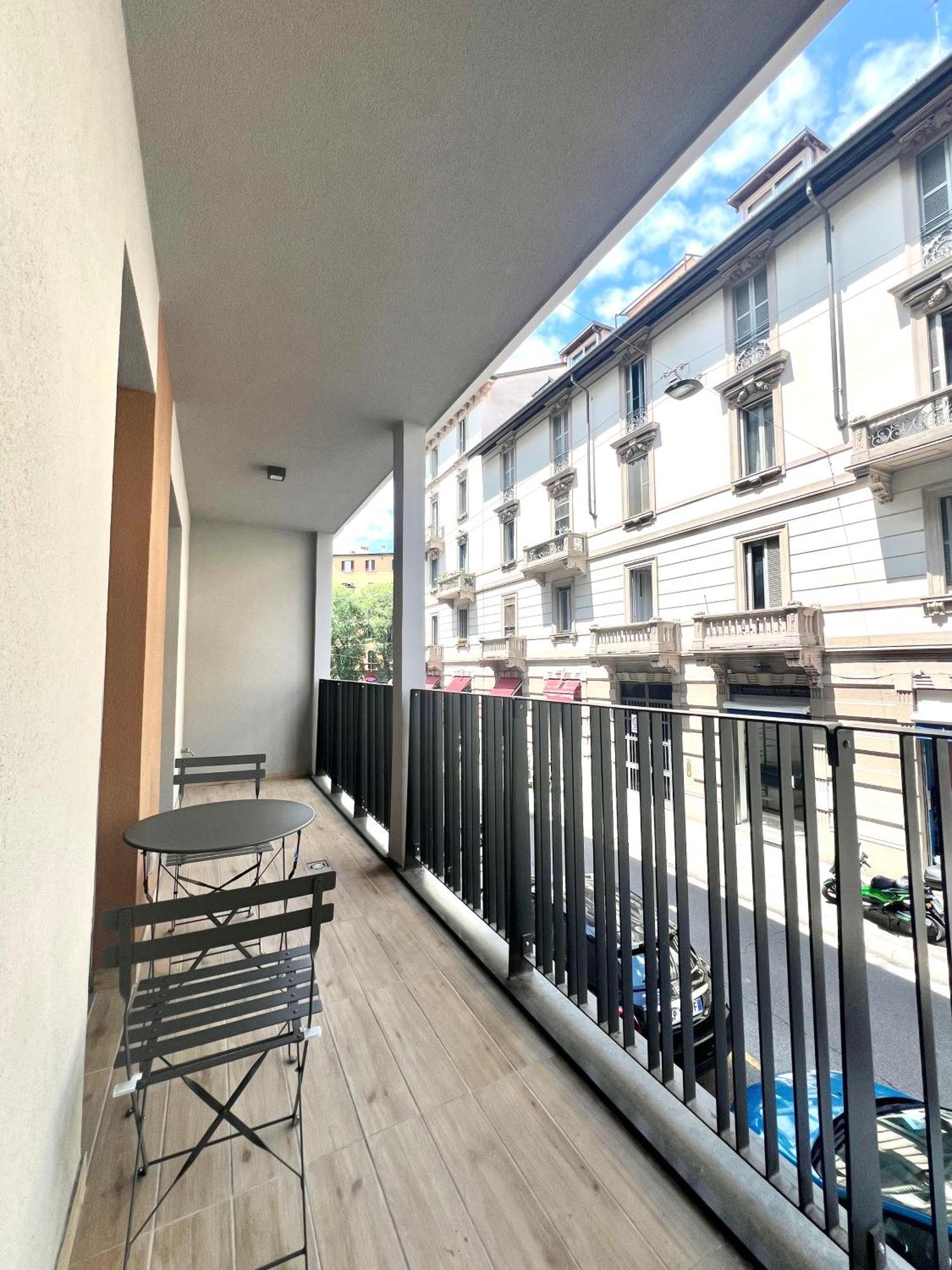 Comecasa Modern Terraced & Palestra Apartment Милан Экстерьер фото